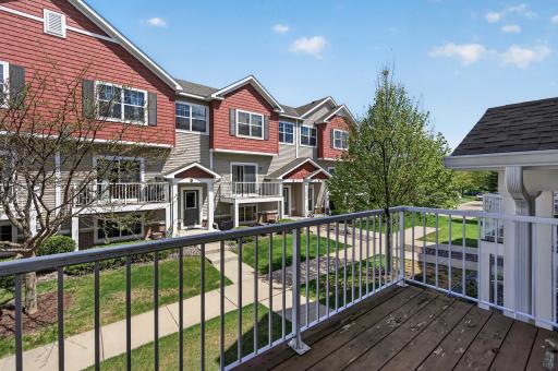 1957 Commonwealth Boulevard, 4, Chanhassen, MN 55317