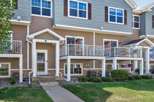 1957 Commonwealth Boulevard, 4, Chanhassen, MN 55317