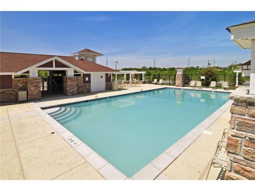 1957 Commonwealth Boulevard, 4, Chanhassen, MN 55317