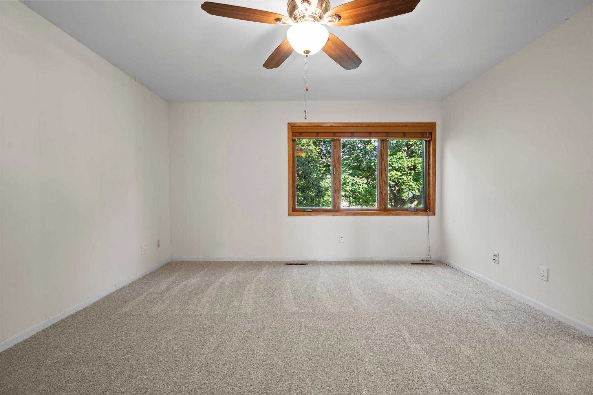 Primary Bedroom - Upper Level