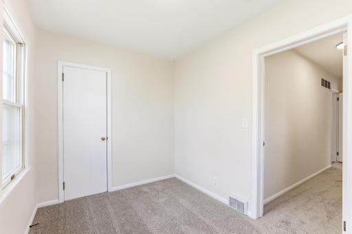 422 2nd Street N, Bayport, MN 55003
