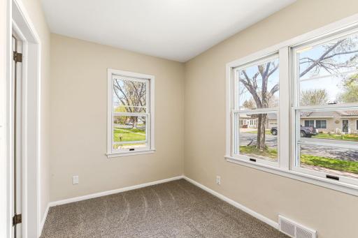 422 2nd Street N, Bayport, MN 55003