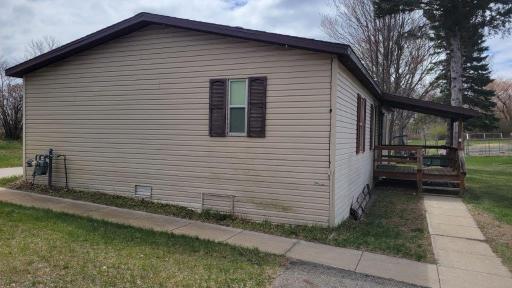 209 3rd Avenue S, Dent, MN 56528