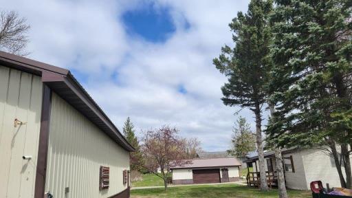 209 3rd Avenue S, Dent, MN 56528
