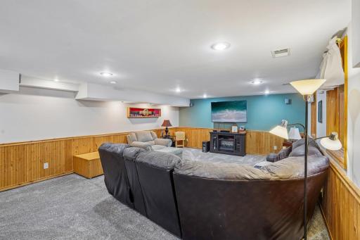 2908 Roosevelt Street NE, Minneapolis, MN 55418