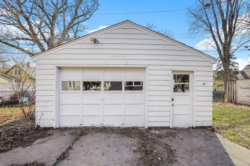 990 Como Place, Saint Paul, MN 55103