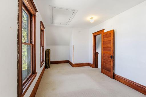990 Como Place, Saint Paul, MN 55103