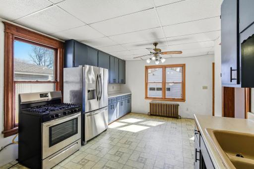 990 Como Place, Saint Paul, MN 55103