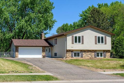 15769 Hayes Trail, Saint Paul, MN 55124