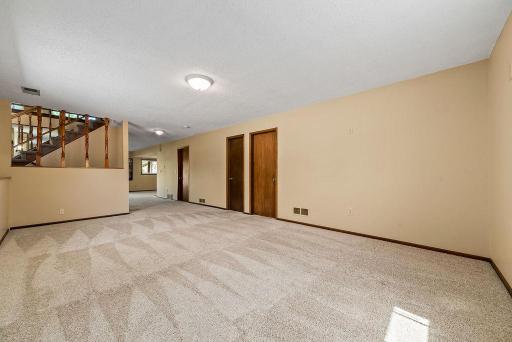 15769 Hayes Trail, Saint Paul, MN 55124