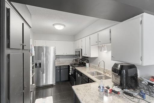 10397 Balsam Lane, Eden Prairie, MN 55347