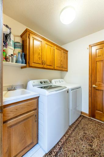 3022 Highpointe Curve, Saint Paul, MN 55113