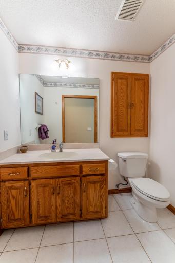 3022 Highpointe Curve, Saint Paul, MN 55113