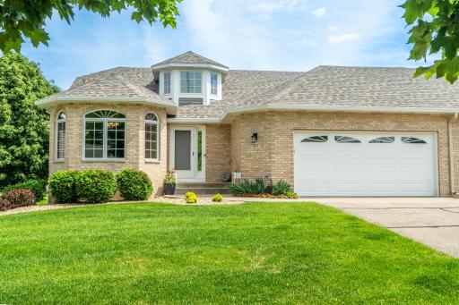 3022 Highpointe Curve, Saint Paul, MN 55113