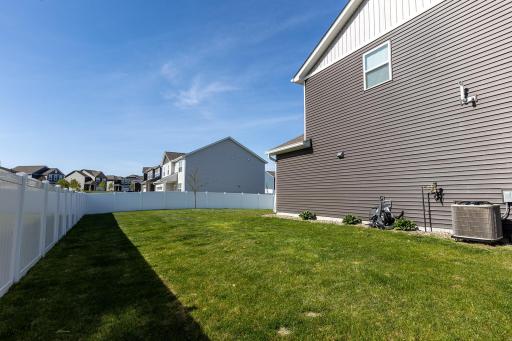 1702 Athens Terrace, Shakopee, MN 55379