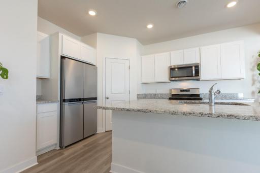 1702 Athens Terrace, Shakopee, MN 55379