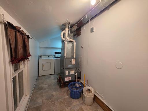145 Milwaukee Avenue SW, Hutchinson, MN 55350