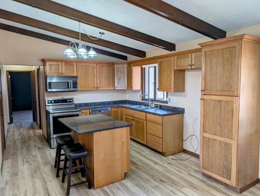 1433 Ridgeview Drive, Montevideo, MN 56265