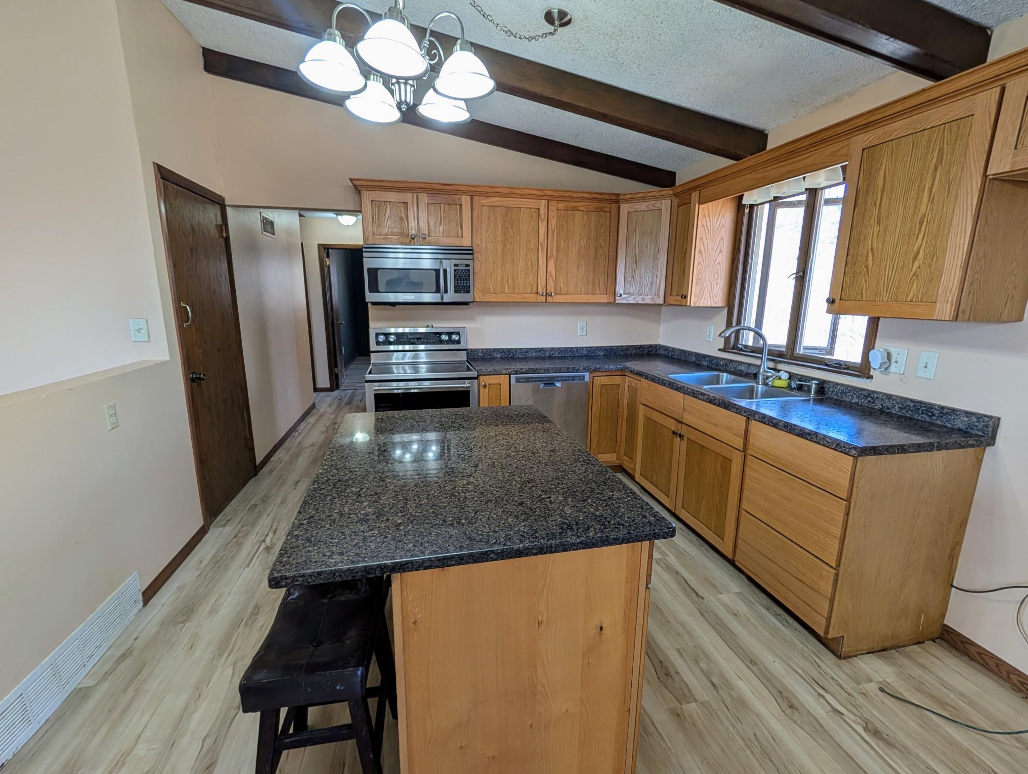 Breakfast bar/Island