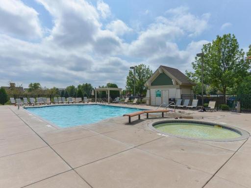 11513 Chisholm Circle NE, C, Blaine, MN 55449