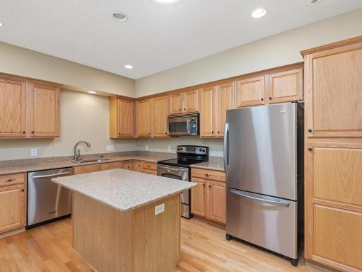 11513 Chisholm Circle NE, C, Blaine, MN 55449