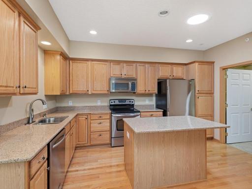 11513 Chisholm Circle NE, C, Blaine, MN 55449