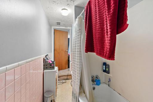 437 Wheeler Street N, Saint Paul, MN 55104
