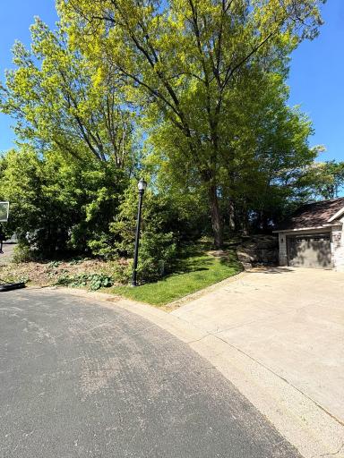 2051 Wilson Avenue, South Saint Paul, MN 55075
