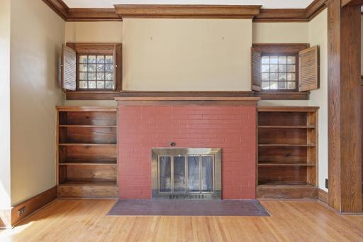 1202 6th Street S, Fargo, ND 58103