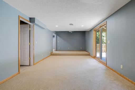 1448 Surrey Alcove, Saint Paul, MN 55125
