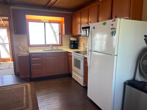 24265 Woodland Lane, Detroit Lakes, MN 56501