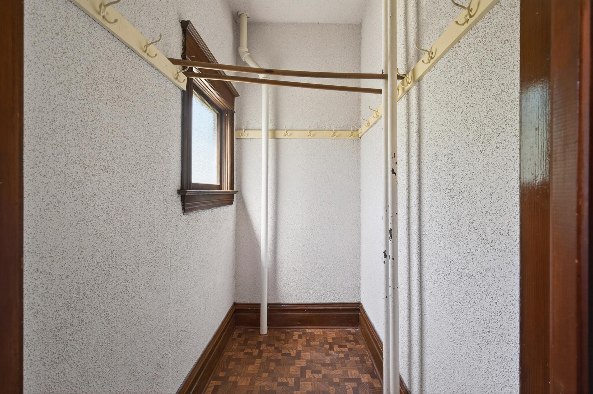 07_429_Minnehaha_Ave_E7_mls.jpg