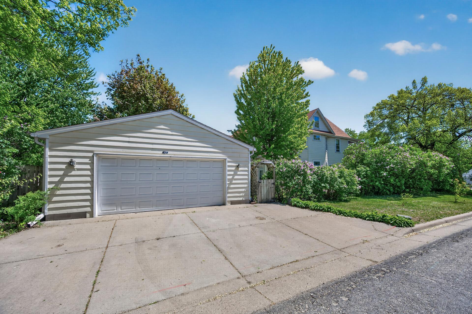 38_429_Minnehaha_Ave_E38_mls.jpg