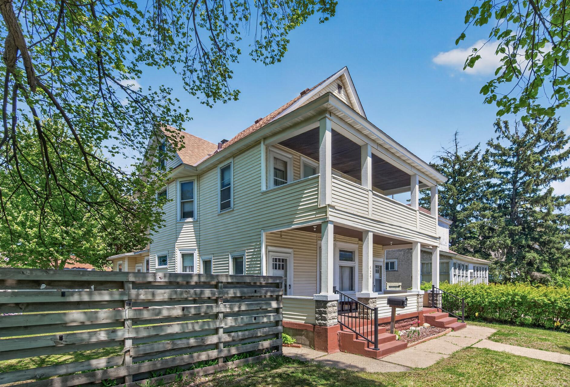 01_429_Minnehaha_Ave_E1_mls.jpg