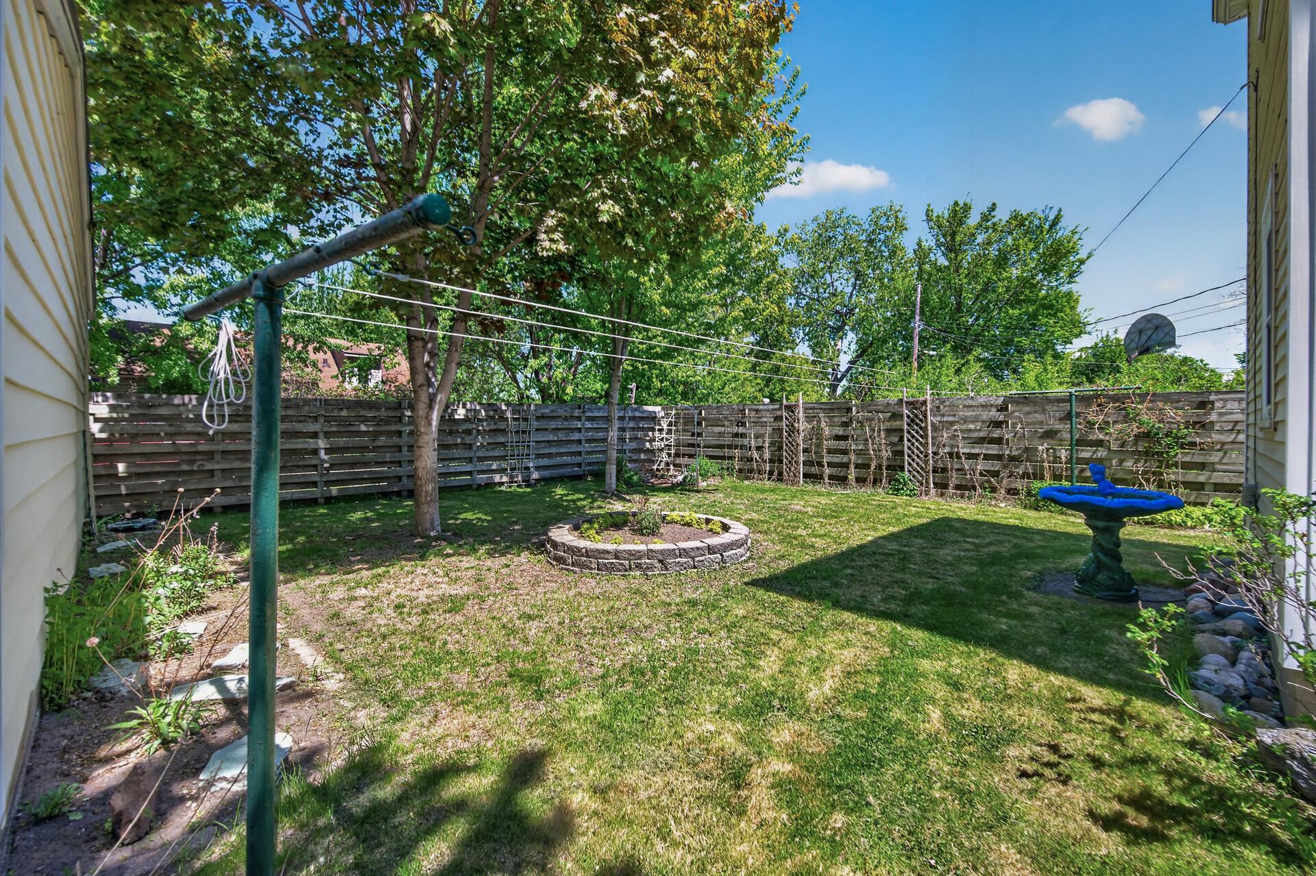 43_429_Minnehaha_Ave_E43_mls.jpg