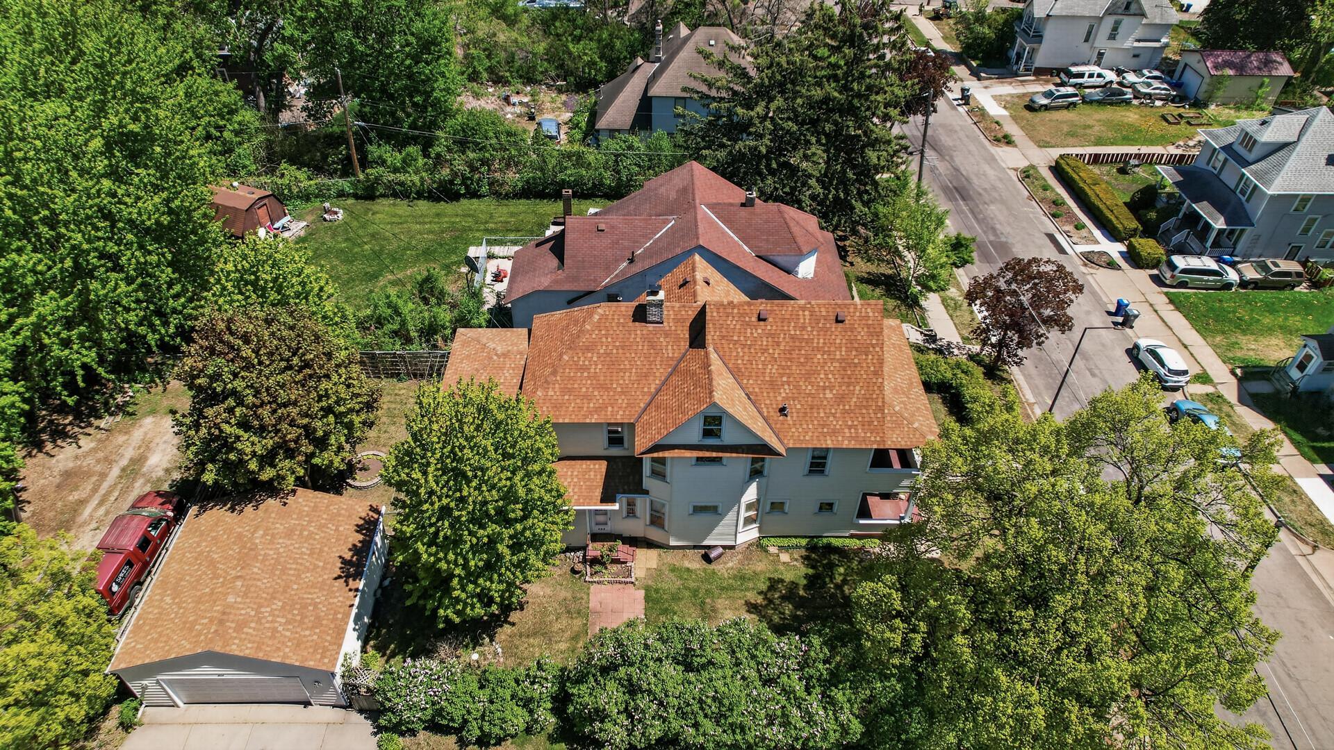 48_429_Minnehaha_Ave_E48_mls.jpg