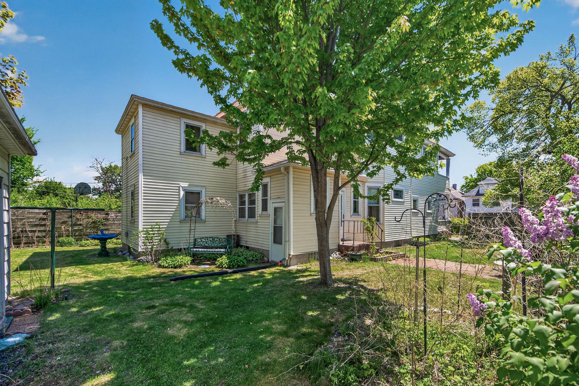 42_429_Minnehaha_Ave_E42_mls.jpg