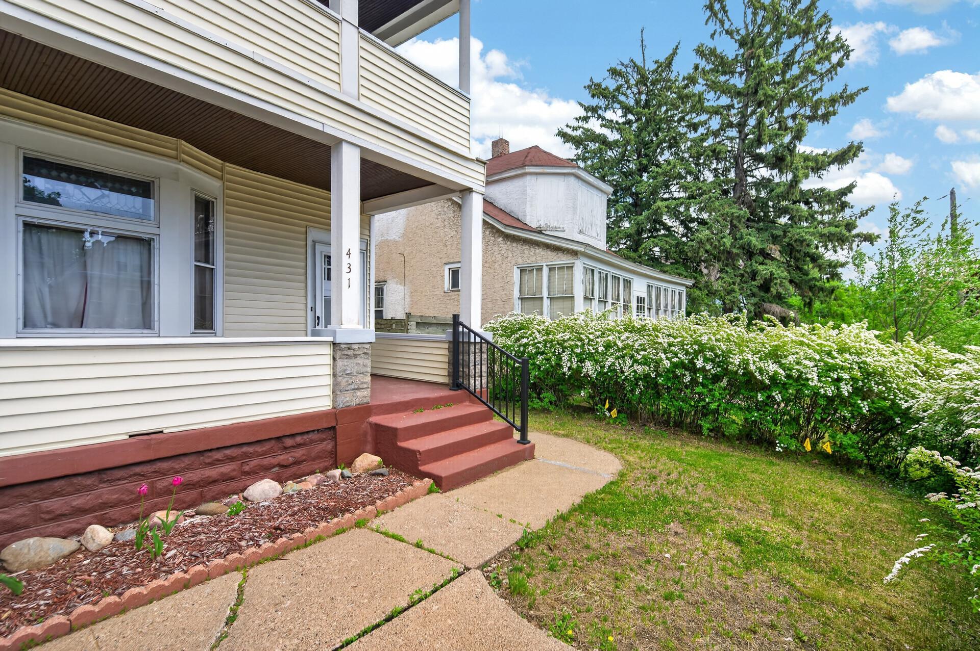 61_429_Minnehaha102_mls.jpg
