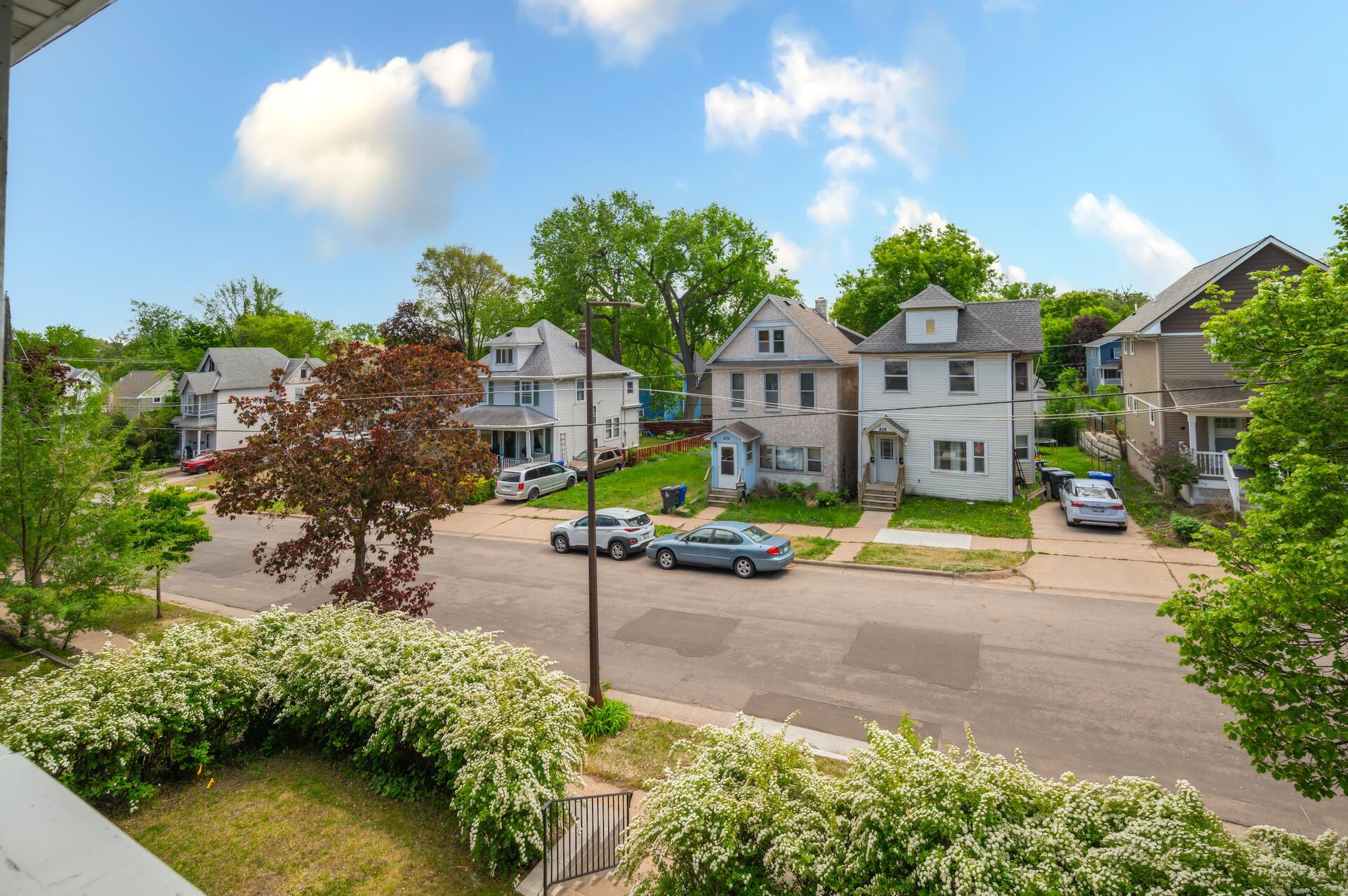 74_429_Minnehaha115_mls.jpg