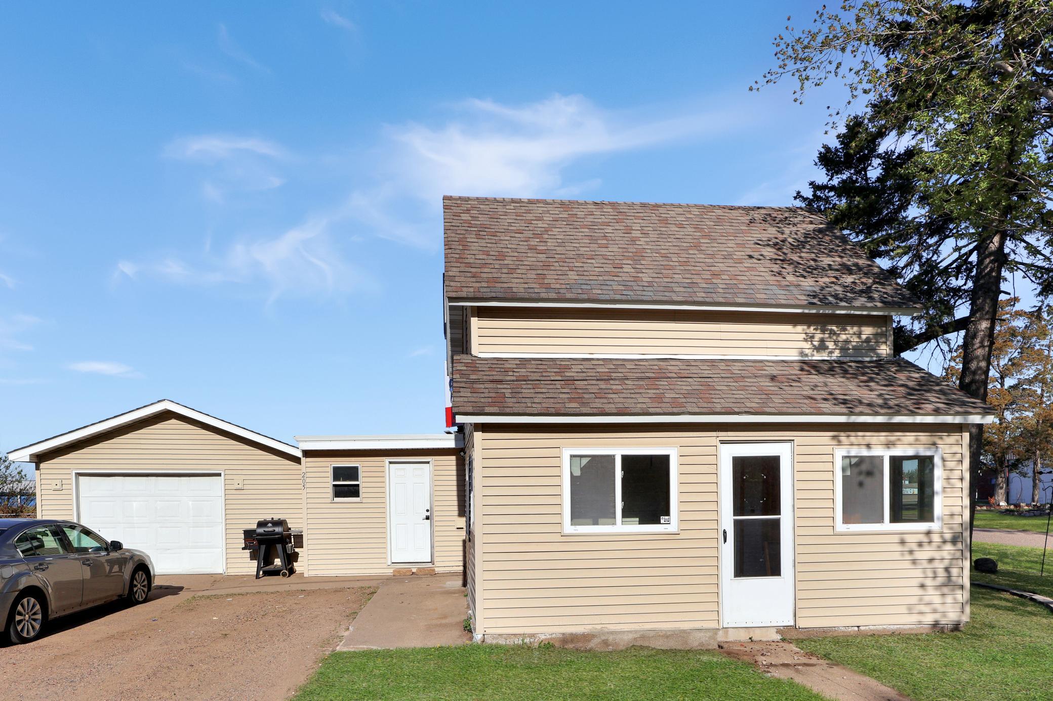 Welcome to Royalton, for under 165k!