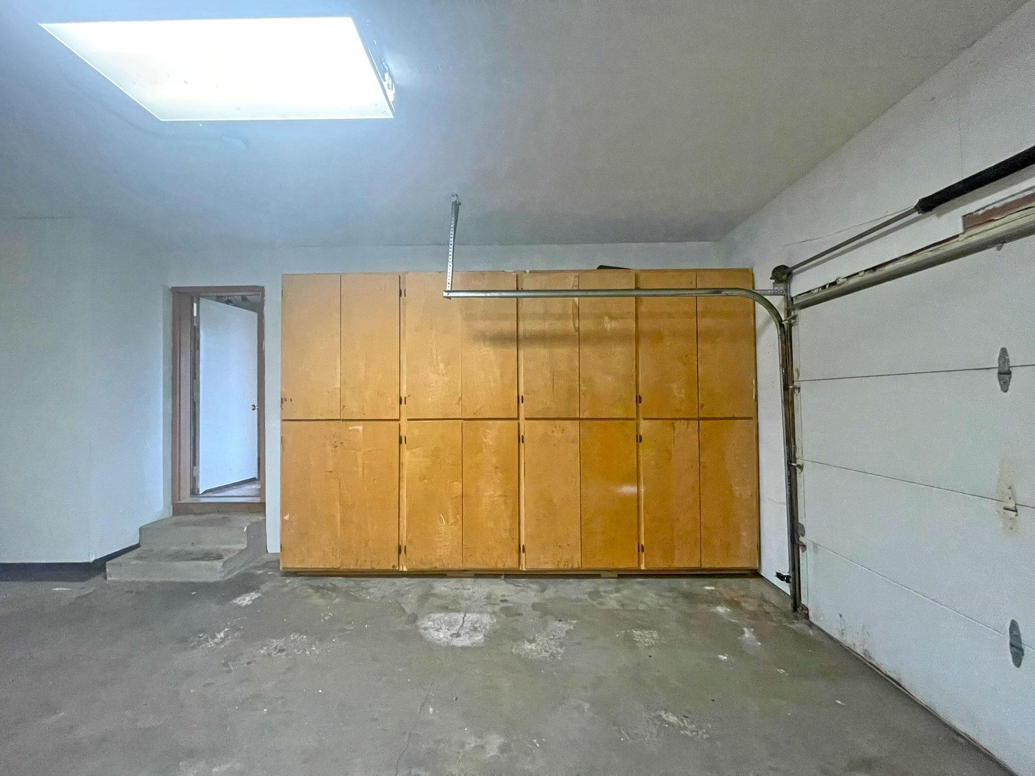 GarageStorage.jpg