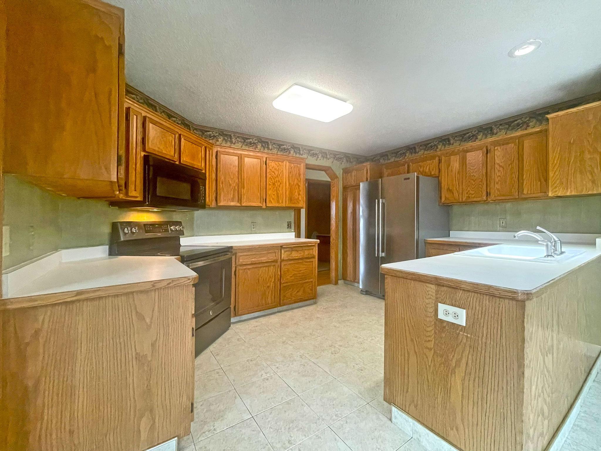 Kitchen01.jpg