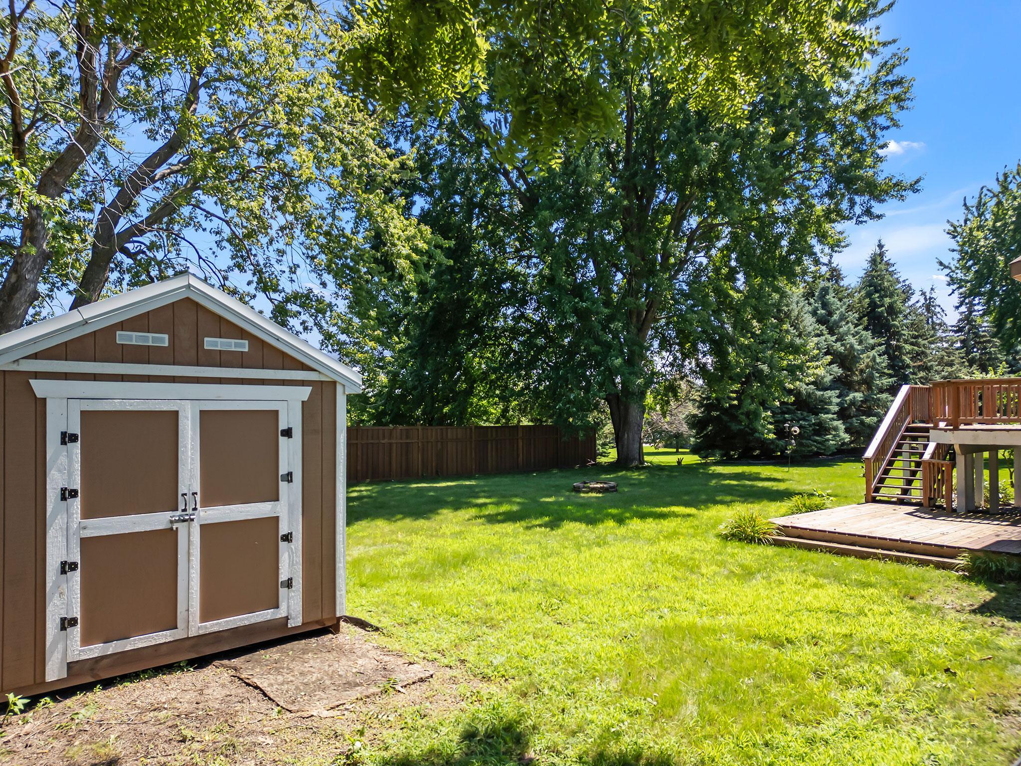BackYard02.jpg