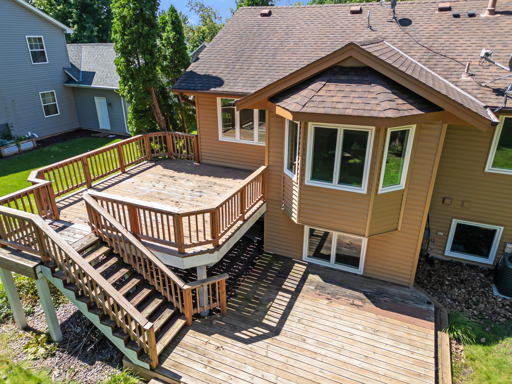 Deck01.jpg