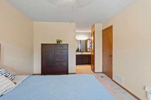 12900 45th Avenue N, Minneapolis, MN 55442