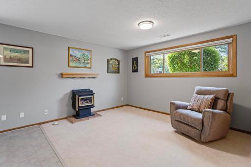 12900 45th Avenue N, Minneapolis, MN 55442
