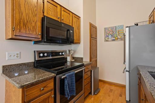 12900 45th Avenue N, Minneapolis, MN 55442