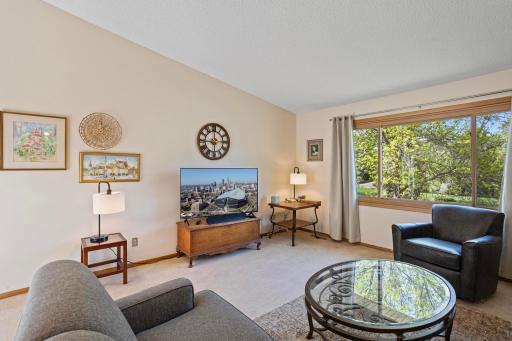 12900 45th Avenue N, Minneapolis, MN 55442