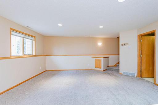 3236 35th Avenue S, Fargo, ND 58104