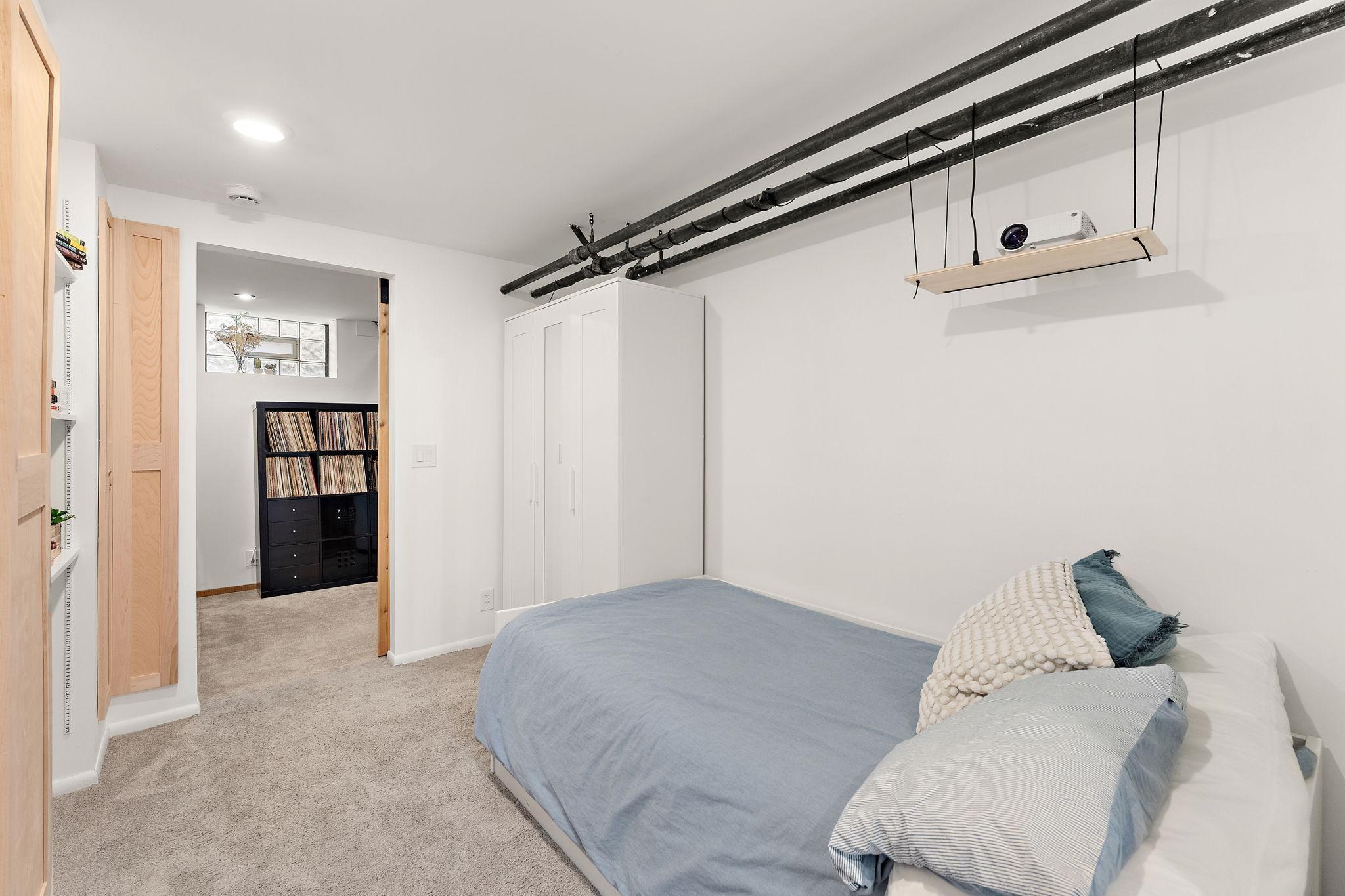 5th bedroom (LL)